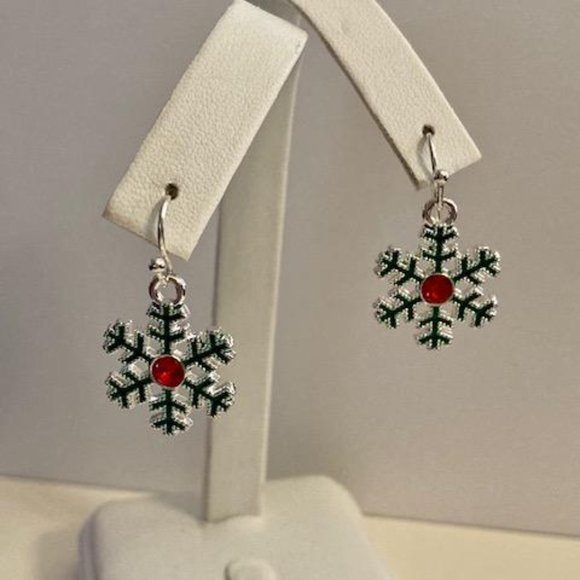 Christmas Snowflake Earrings - Picture 3 of 10